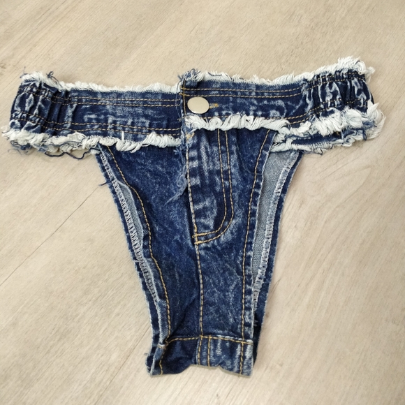 Pants - NWOT 100% cotton blue jean ultra booty shorts
